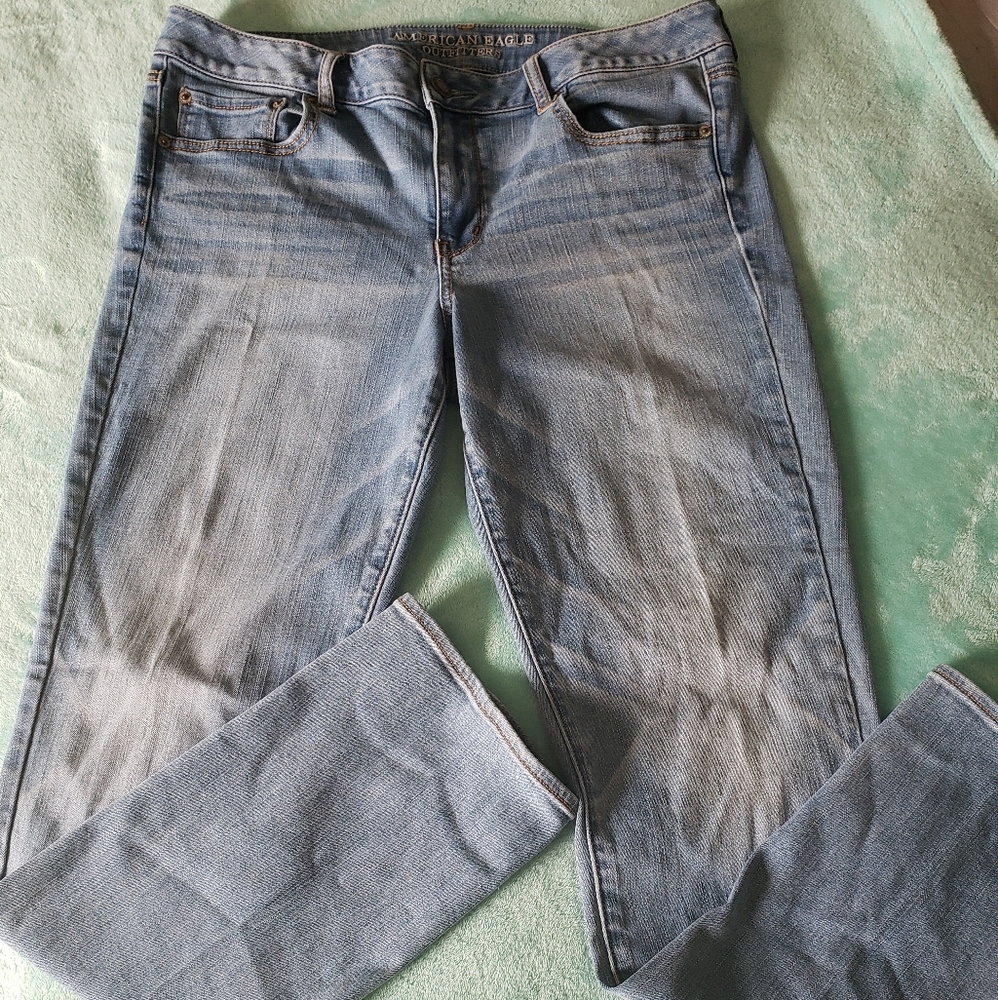 Women's American Eagle Jeans